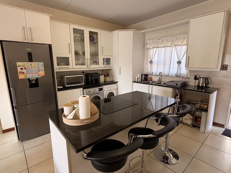 Parkview living at its finest - Photo 2