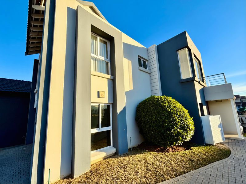 AFFORDABLE LUXURY ON THE WATERS- R2.8 Million in The Islands Estate - Photo 2
