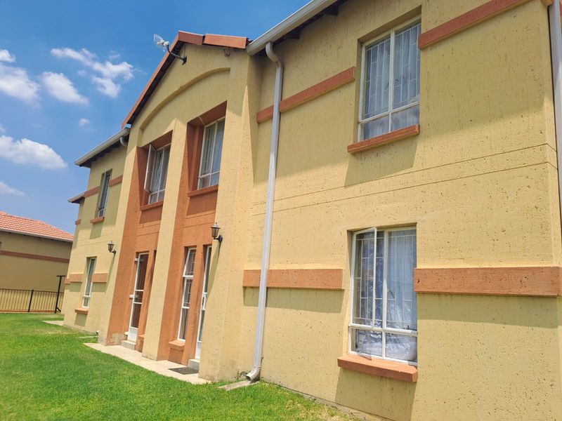 Community Living at its Finest- Safe with Lifestyle Amenities - Photo 9