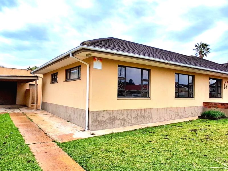 Spacious Family Home with Endless Potential in Willow Park - Photo 2