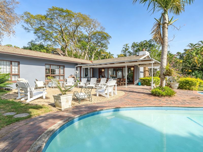 Modern Luxury Auction : Elegant residence with exceptional income potential - Photo 5