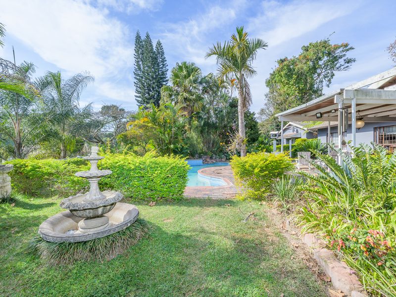 Modern Luxury Auction : Elegant residence with exceptional income potential - Photo 7