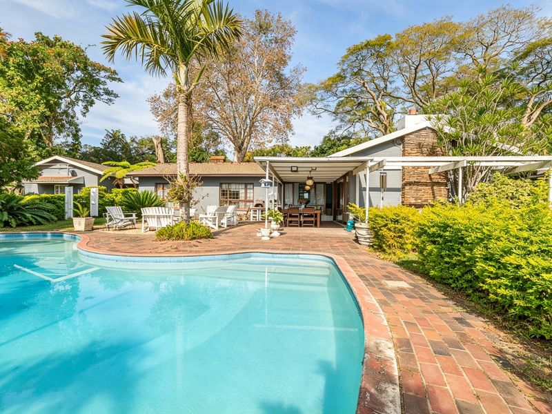 Modern Luxury Auction : Elegant residence with exceptional income potential - Photo 8