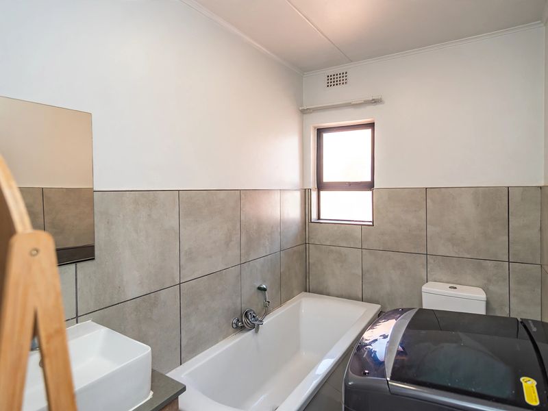 Beautiful 3 Bedroom Home For Sale in Orlando Lifestyle Estate! - Photo 8