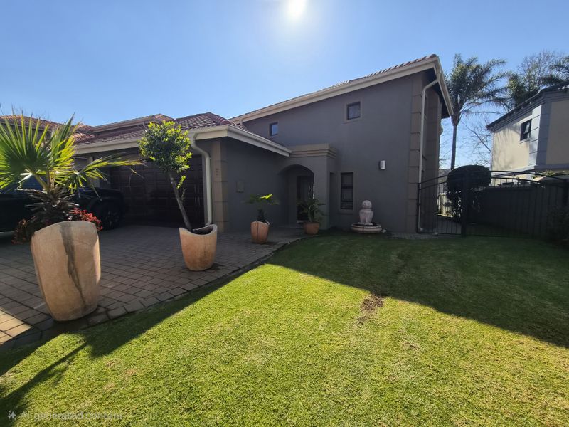 Secure Estate Living! Walk To Reddam! - Photo 3