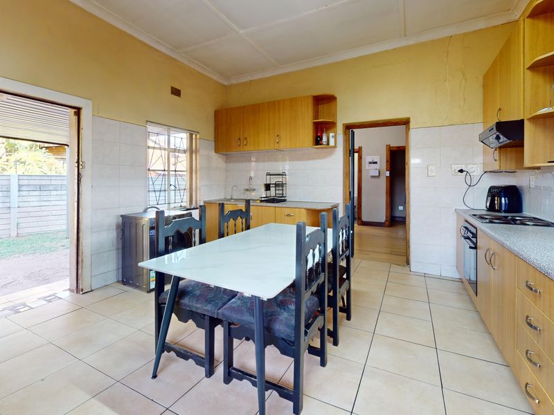 Hidden Gem in the Heart of Witfield – Spacious Family Living in a Peaceful Street - Photo 10