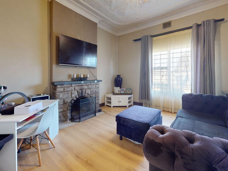 Hidden Gem in the Heart of Witfield – Spacious Family Living in a Peaceful Street - Photo 8