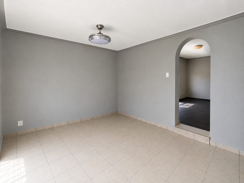 Spacious Family Home with Large Garden in Talbot Park, Klippoortje, Boksburg, - Photo 7
