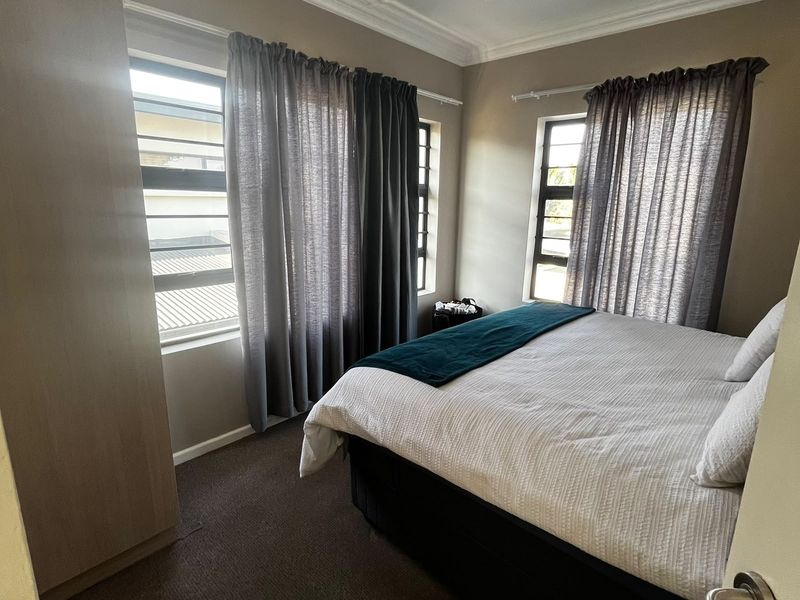 Modern & Secure 2-Bedroom Townhouse in a Well-Maintained Complex - Photo 8