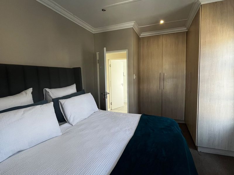 Modern & Secure 2-Bedroom Townhouse in a Well-Maintained Complex - Photo 7