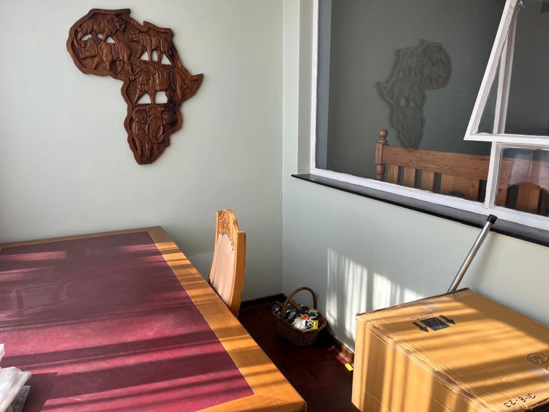 Charming & Secure 1-Bedroom Apartment | Prime Location - Photo 8