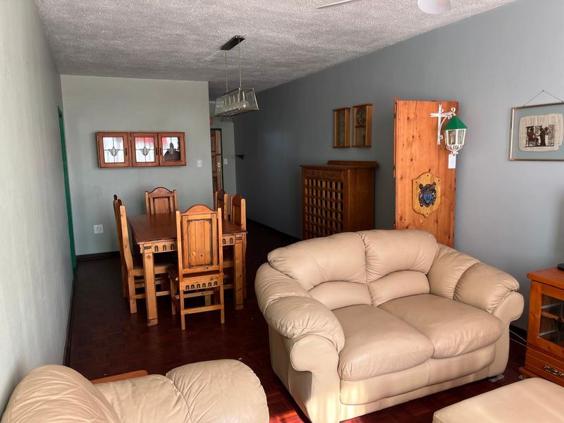 Charming & Secure 1-Bedroom Apartment | Prime Location - Photo 4