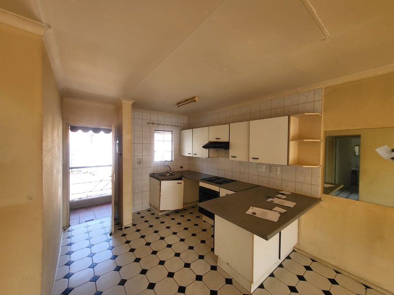 Move-In Ready 2-Bedroom Townhouse for Sale Oakdene - Photo 1