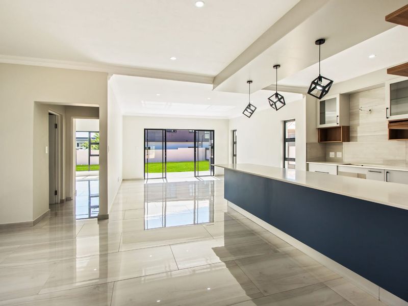 Modern 4-Bedroom Double-Storey Home in Roodepark Eco Estate - Photo 6