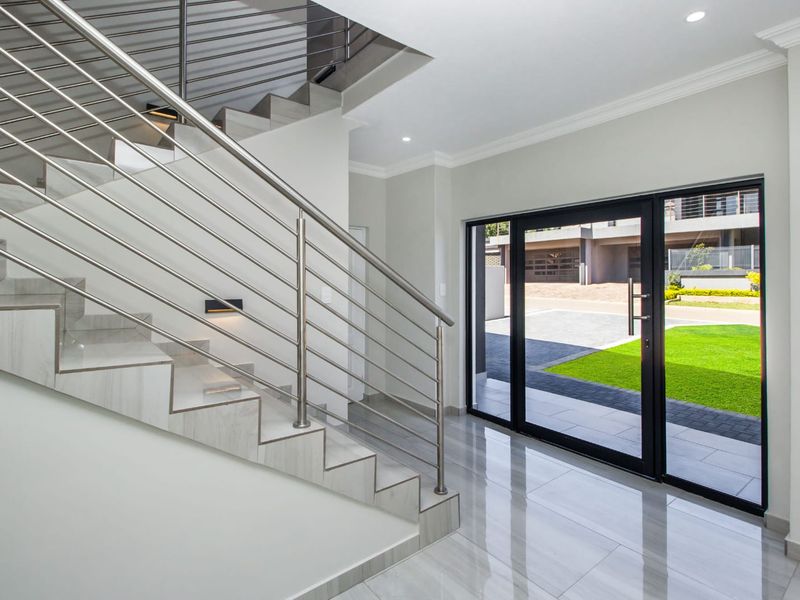 Modern 4-Bedroom Double-Storey Home in Roodepark Eco Estate - Photo 4