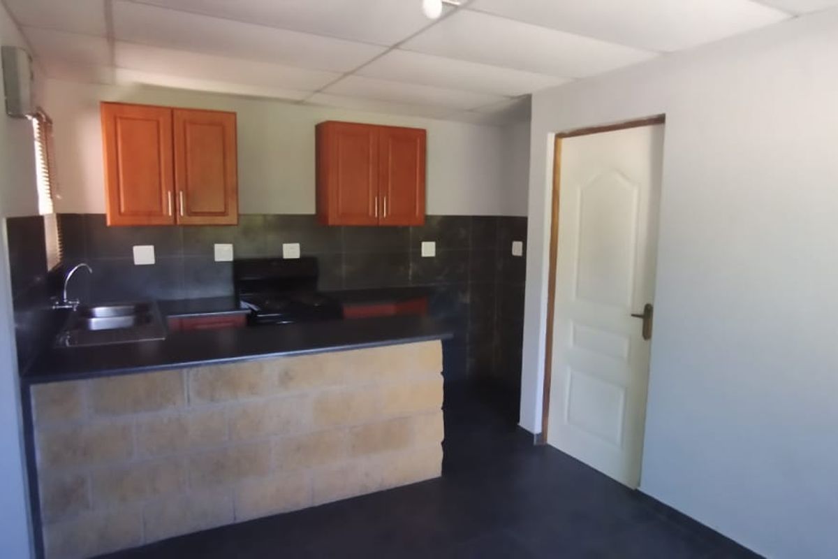 Compact 1 Bedroom Cottage to Rent - Photo 3