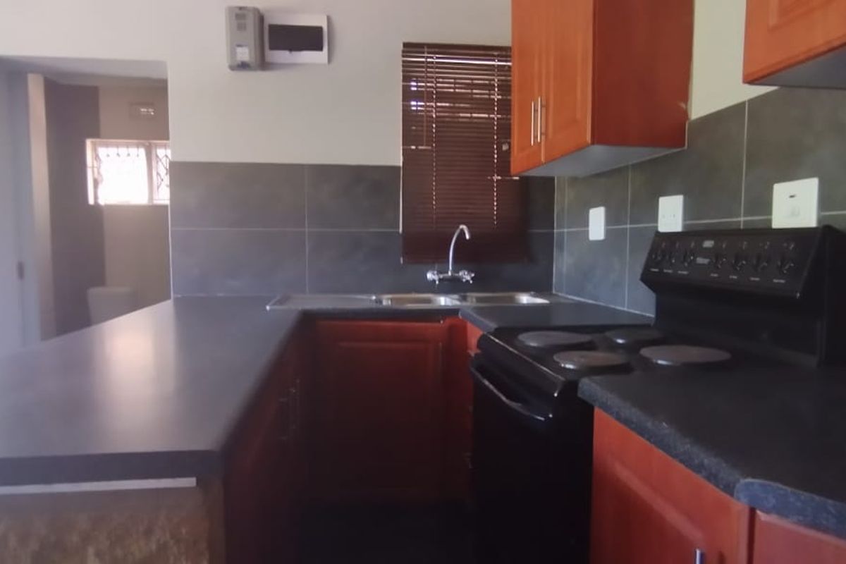 Compact 1 Bedroom Cottage to Rent - Photo 4