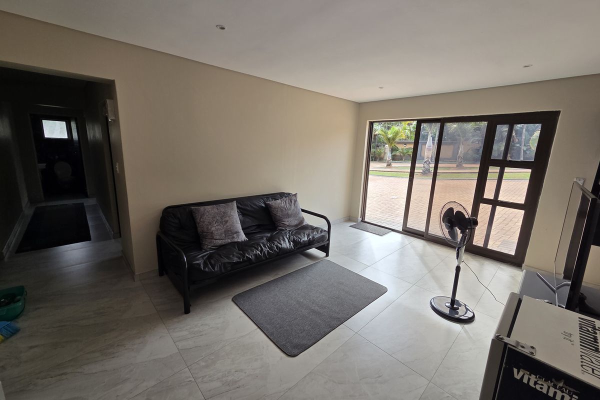 Exclusive Living On Th Bluff"s "Millionaires Mile" - Photo 3
