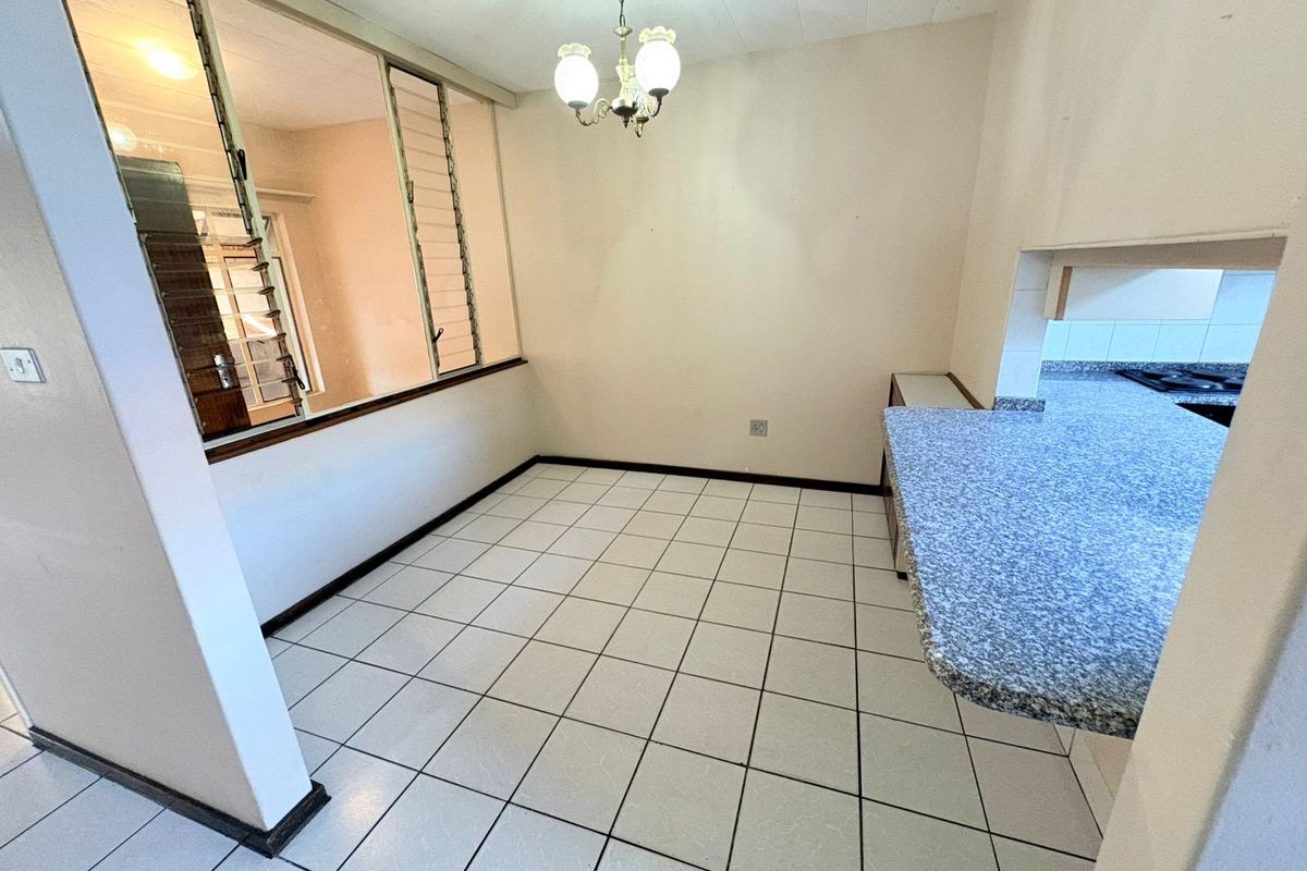 2-Bedroom Duplex with Study and Private Garden - Photo 5