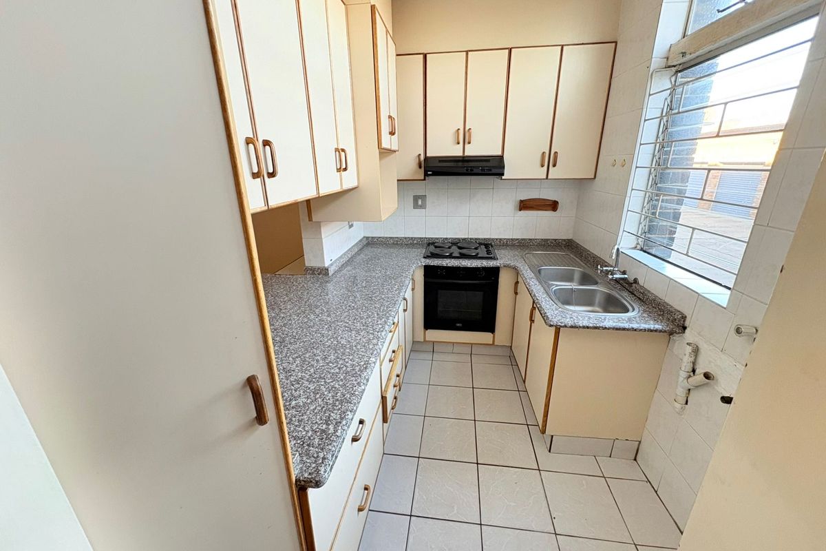 2-Bedroom Duplex with Study and Private Garden - Photo 3