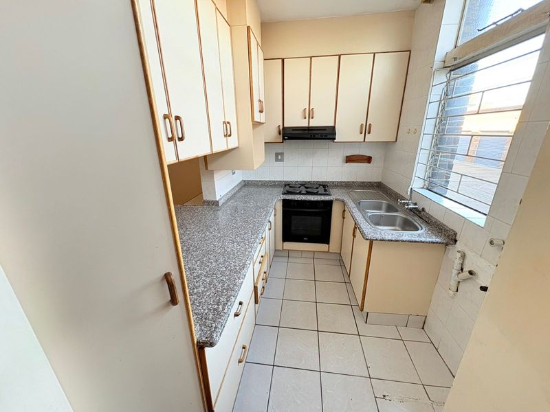 2-Bedroom Duplex with Study and Private Garden - Photo 3