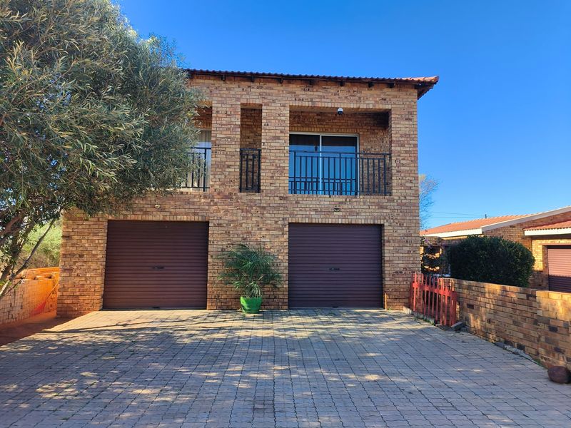 Spacious Double Storey Family Home with Separate 2 Bedroom Flat in Vaal Park - Orkney - Photo 1