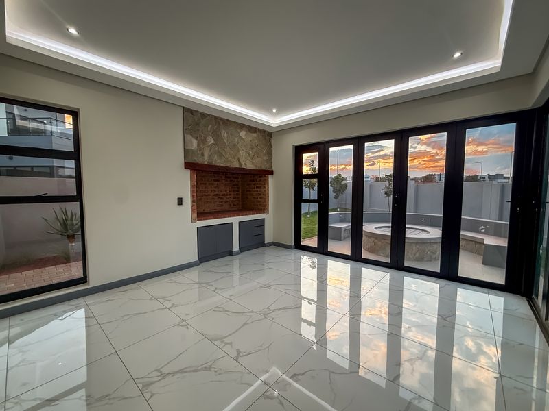Ever wondered how a High end luxury estate would look like in the future? - Photo 10