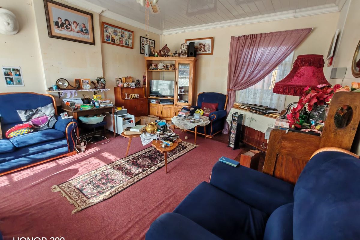 3 Bedroom House for Sale in Sasolburg Ext 1 - Photo 5