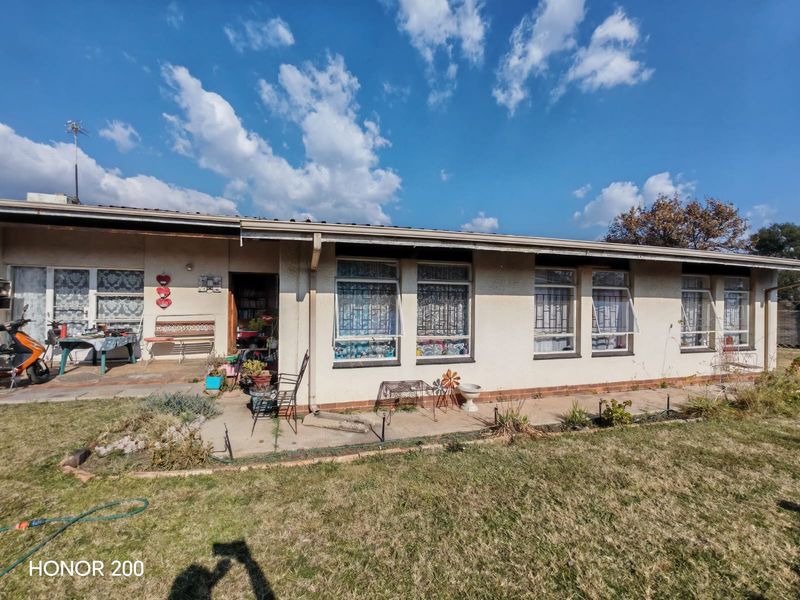 3 Bedroom House for Sale in Sasolburg Ext 1