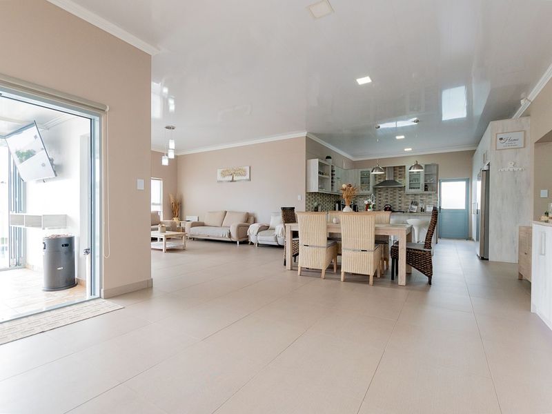 An Immaculate 3 bedroom home in Blue Lagoon Security Estate Langebaan - Photo 7