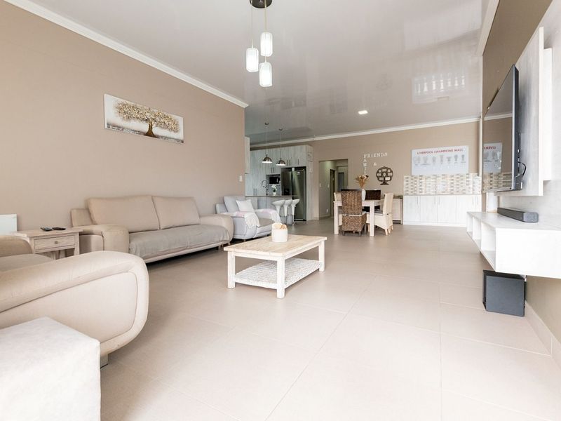 An Immaculate 3 bedroom home in Blue Lagoon Security Estate Langebaan - Photo 5