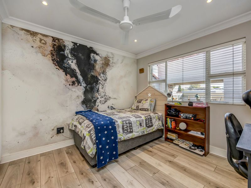 Freehold Property in Sought After Estate - Photo 10