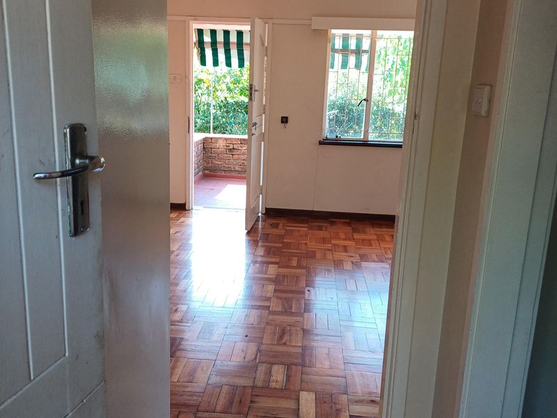 Clarendon - Simplex To Let for Seniors - Photo 3