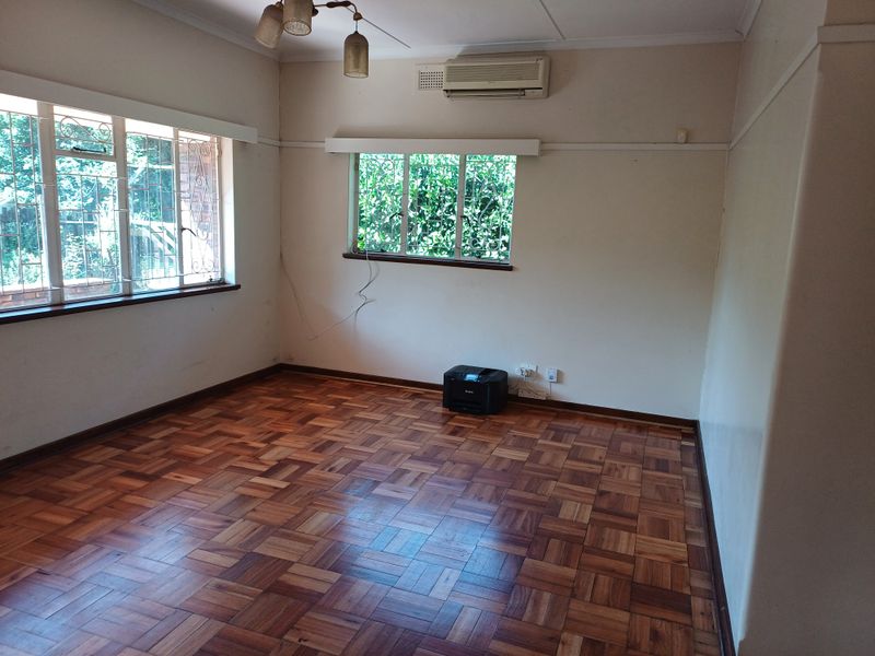Clarendon - Simplex To Let for Seniors - Photo 4