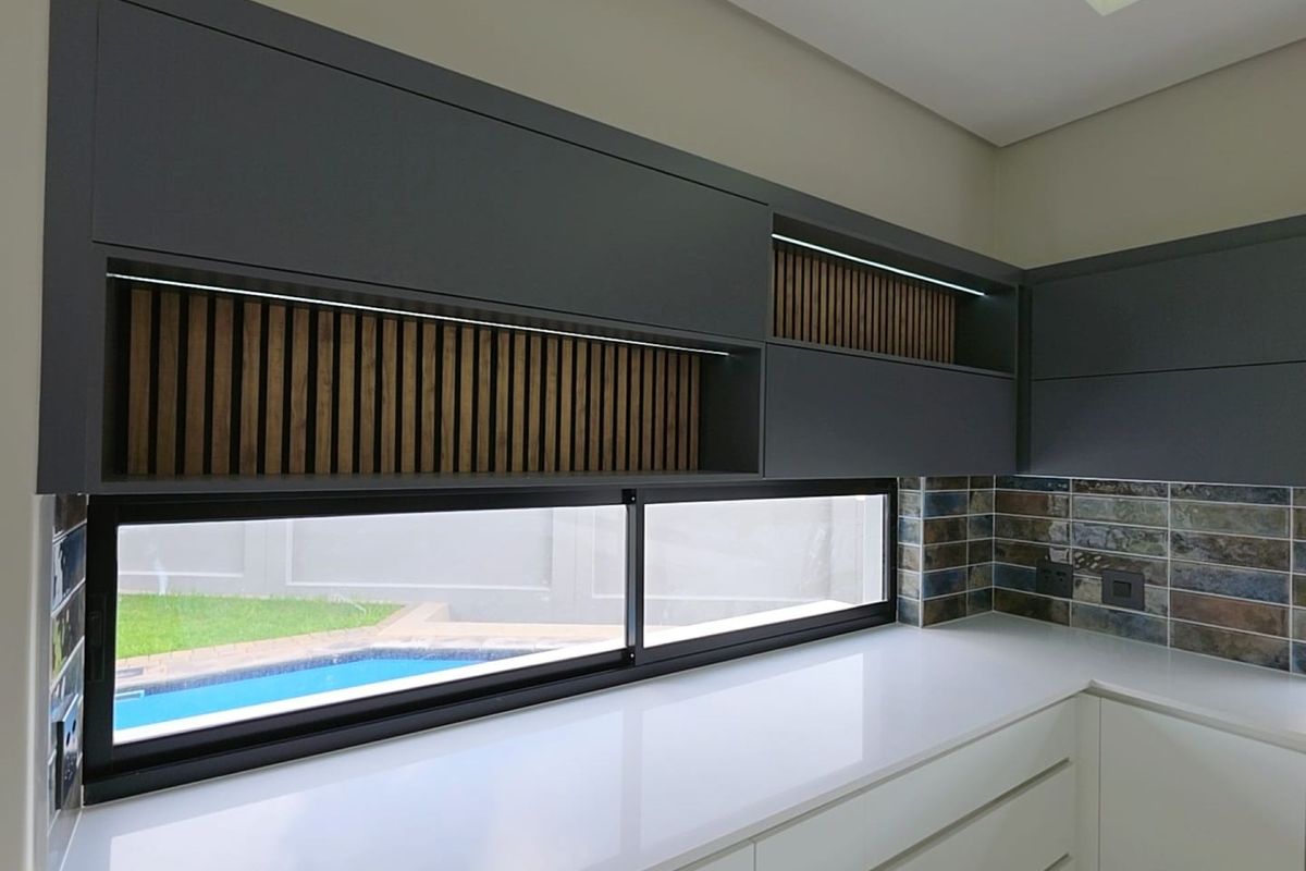 Spacious Family Home Designed for Modern Living and Entertaining - Photo 5