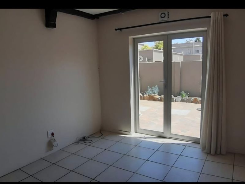 Secure, Pet-Friendly 3 Bedroom Living with Fantastic Complex Amenities - Photo 8