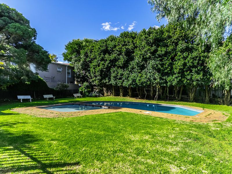Beautifully Renovated 3-Bedroom Townhouse - Photo 9
