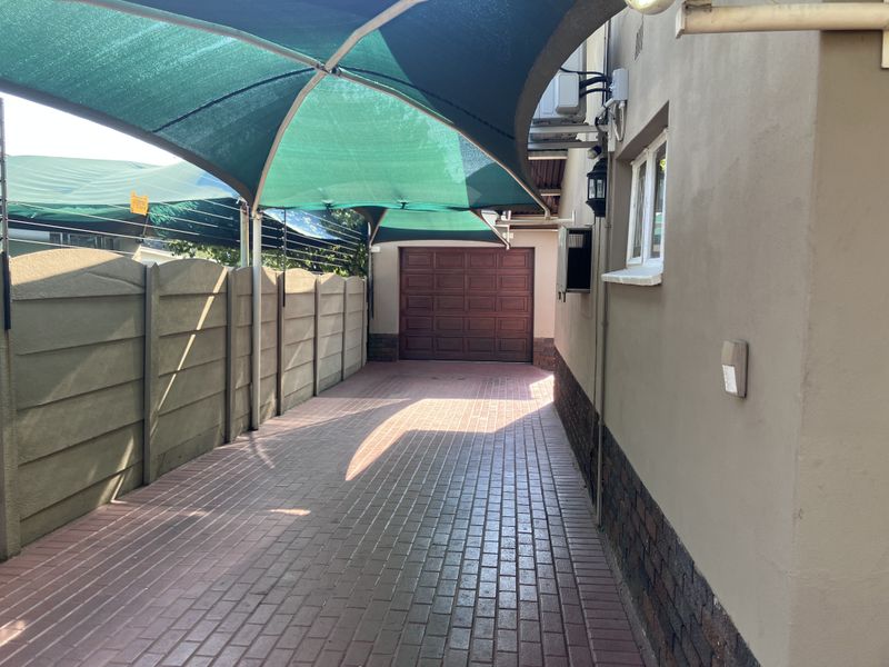 Immaculate and Beautiful Home for sale in the Moot Area - Photo 3