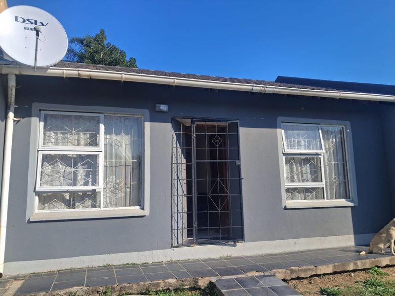 Quaint 2-Bedroom Home in Sought-After Southernwood