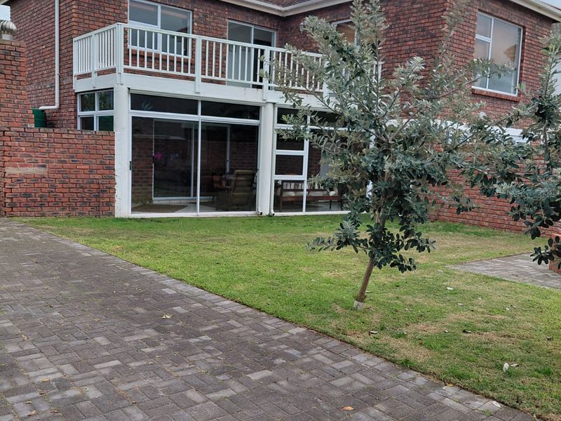 Charming Stilbaai West Home To let Fullu Furnished. - Photo 3