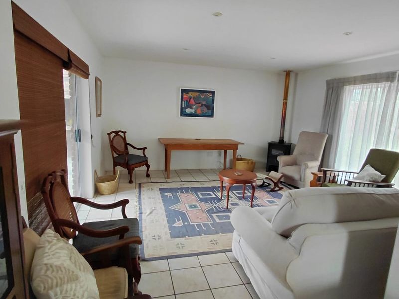 Charming Stilbaai West Home To let Fullu Furnished. - Photo 4