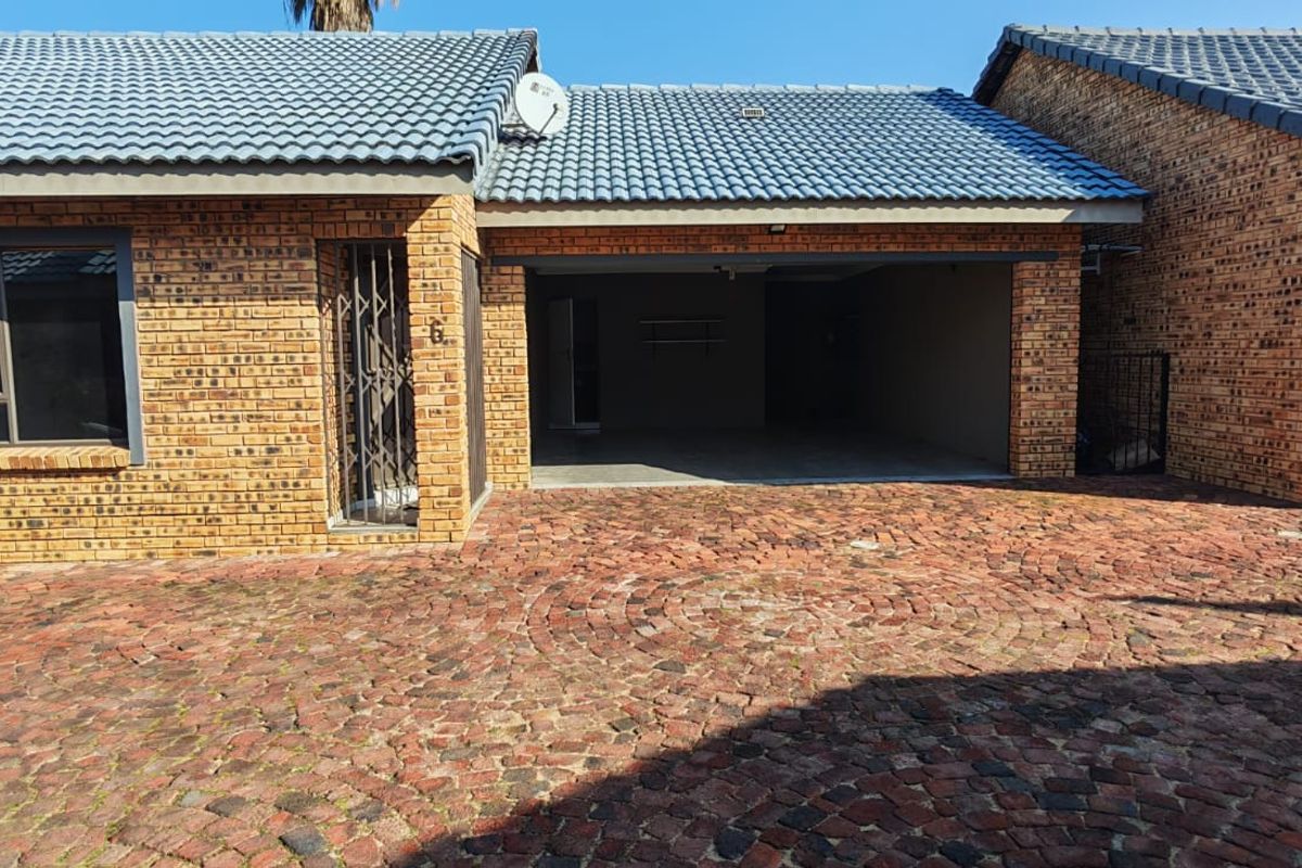 Cluster For Sale In Alberton - Photo 3