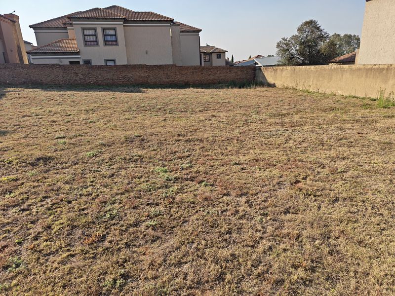 Build the Home You've Always Dreamed of in Prestigious Magaliesberg Country Estate - Photo 8