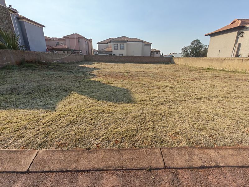 Build the Home You've Always Dreamed of in Prestigious Magaliesberg Country Estate - Photo 5