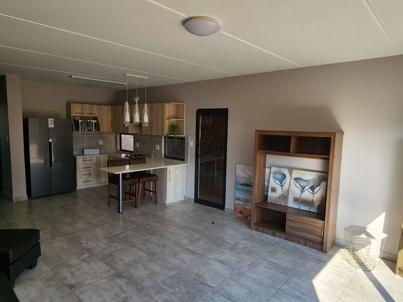 Townhouse For Sale In Witbank - Photo 3