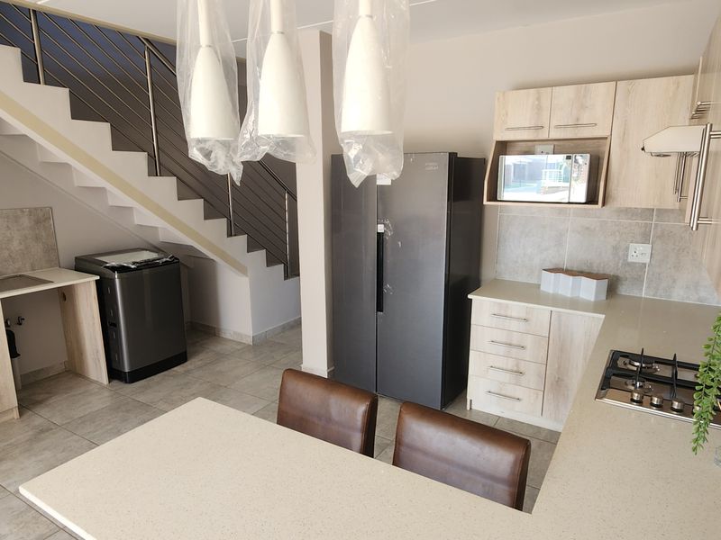 Townhouse For Sale In Witbank - Photo 4