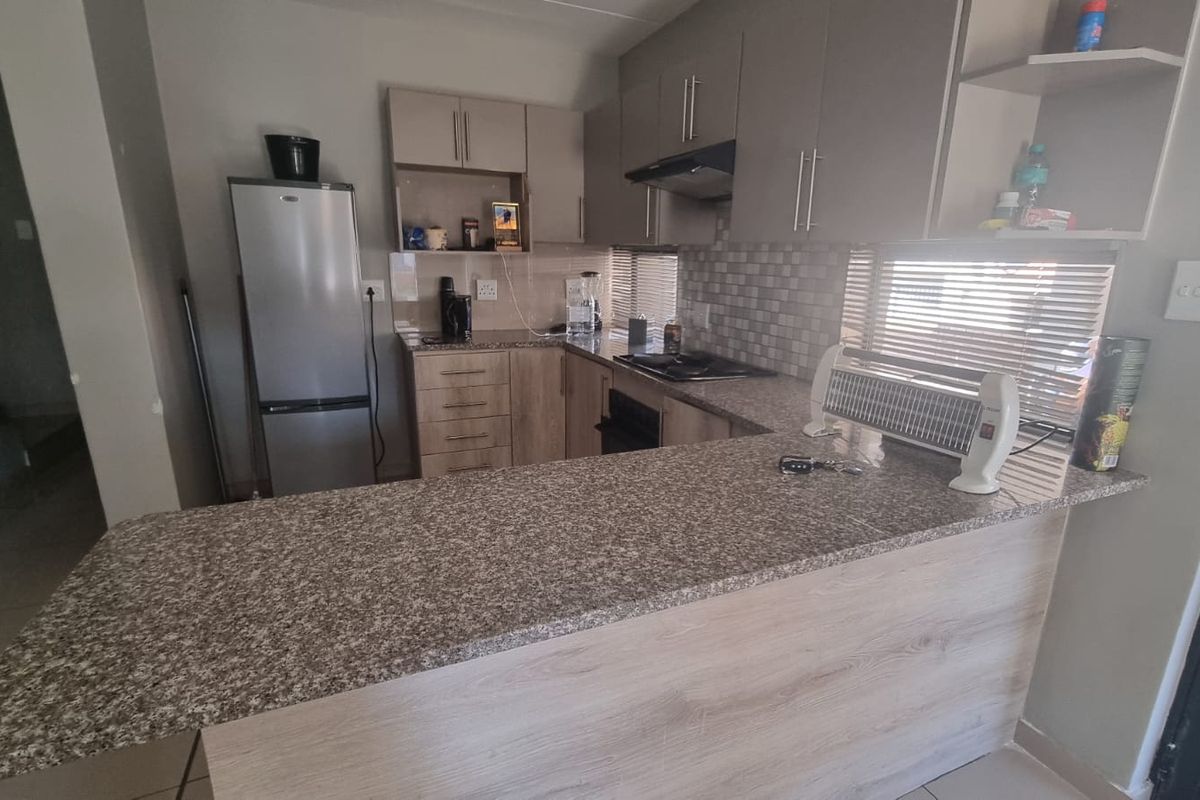 3-Bedroom Town House in Eco-Estate - Photo 3
