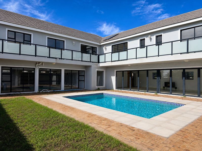 A versatile multi-level home for the extended family and more in Myburgh Park Langebaan - Photo 10