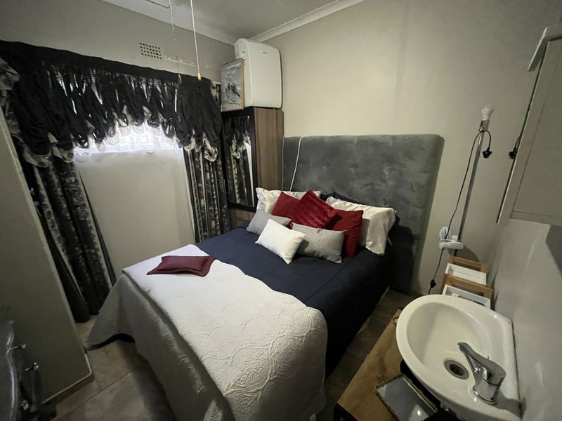 Private Bachelor Flat to Rent. - Photo 4