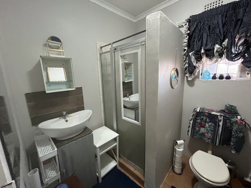 Private Bachelor Flat to Rent. - Photo 8